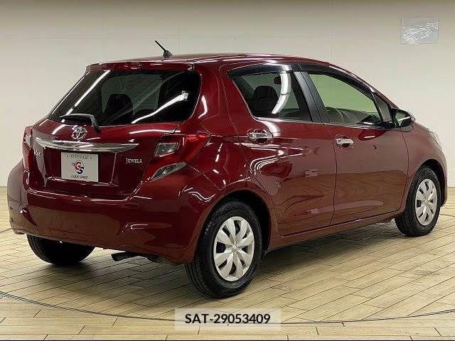 Toyota VITZ 2014-12 211537-15
