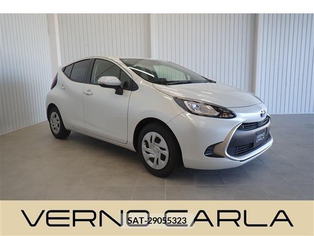 Toyota AQUA 2021-11 356099-0