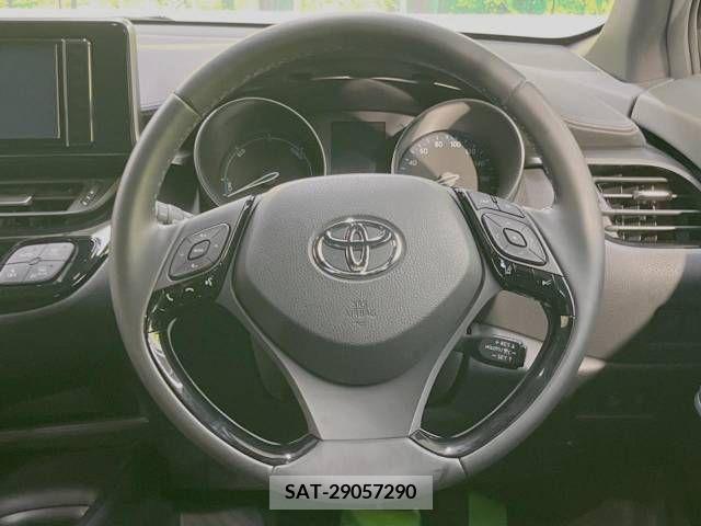 Toyota C-HR 2019-07 233573-11