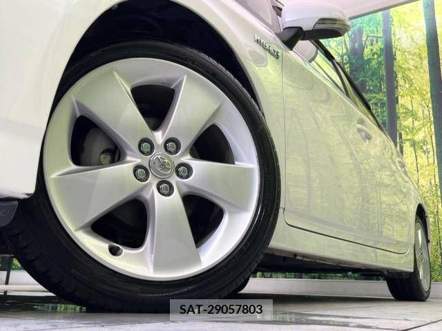 Toyota PRIUS 2013-06 341574-13