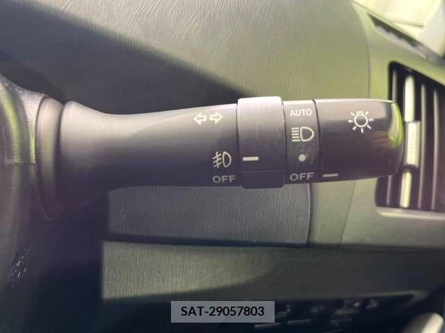 Toyota PRIUS 2013-06 341574-7