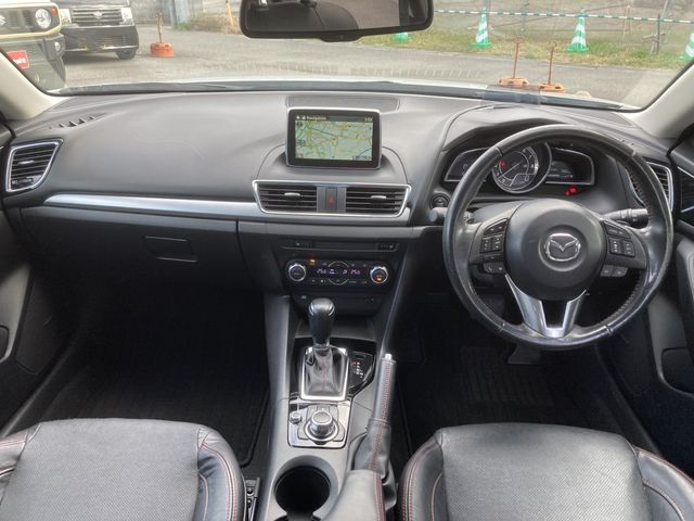 Mazda AXELA SPORT 2013-10 24707-8
