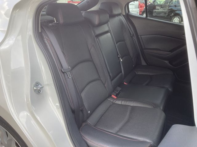 Mazda AXELA SPORT 2013-10 24707-10
