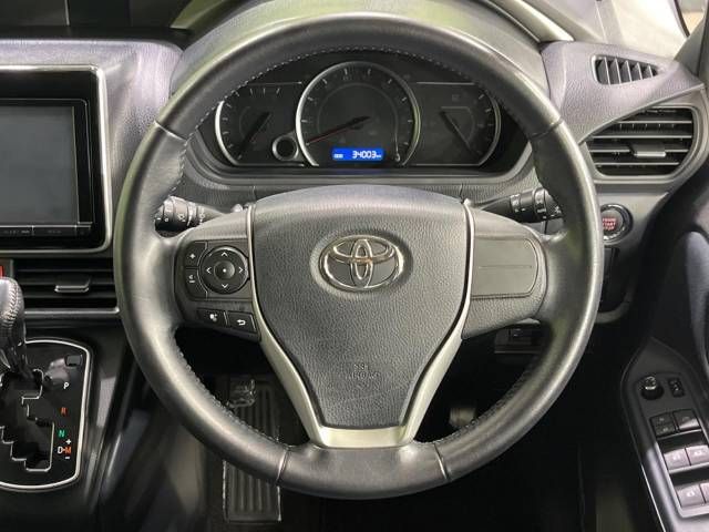Toyota VOXY 2015-09 23369-12