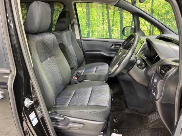 Toyota VOXY 2015-09 23369-8