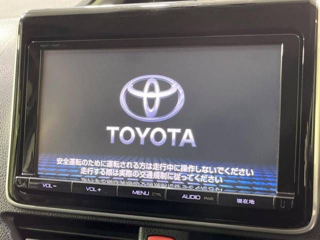Toyota VOXY 2015-09 23369-3
