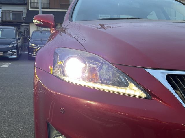Lexus IS 2010-12 195864-24