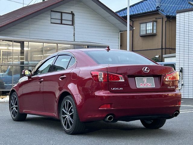 Lexus IS 2010-12 195864-6