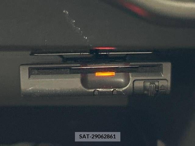 Nissan NOTE 2019-03 305464-5