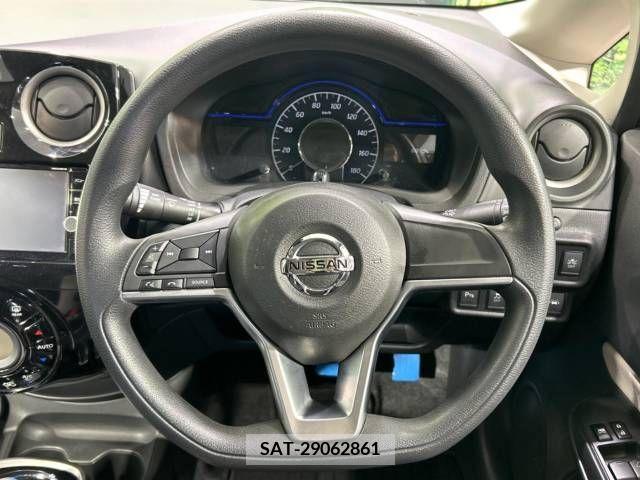 Nissan NOTE 2019-03 305464-11