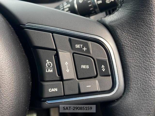 Jaguar E-PACE 2018-09 326143-7