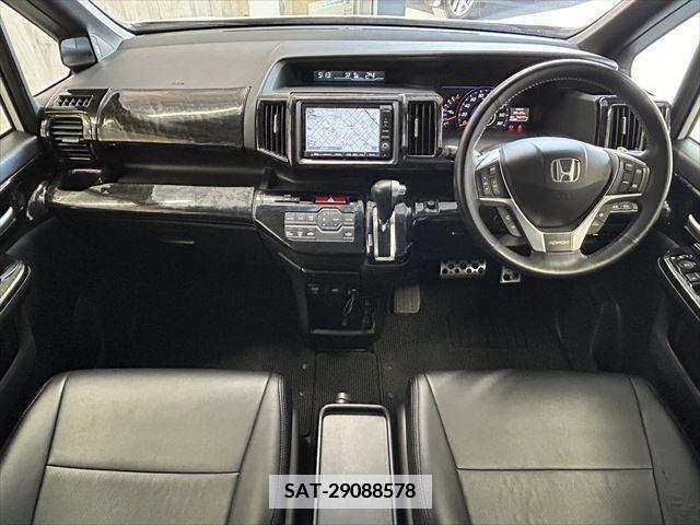 Honda e 2012-06 379045-1