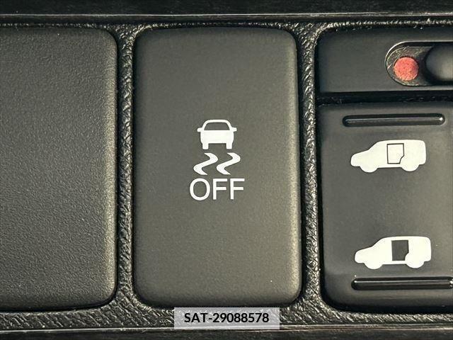 Honda e 2012-06 379045-7