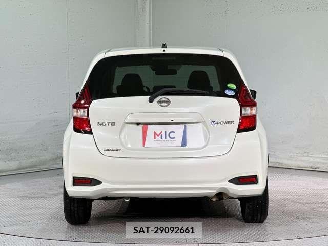 Nissan NOTE 2016-12 305342-9