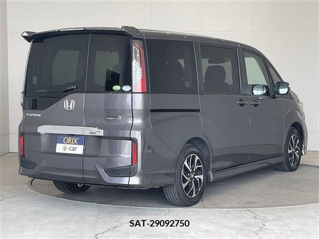 Honda STEP WGN 2020-12 324696-1
