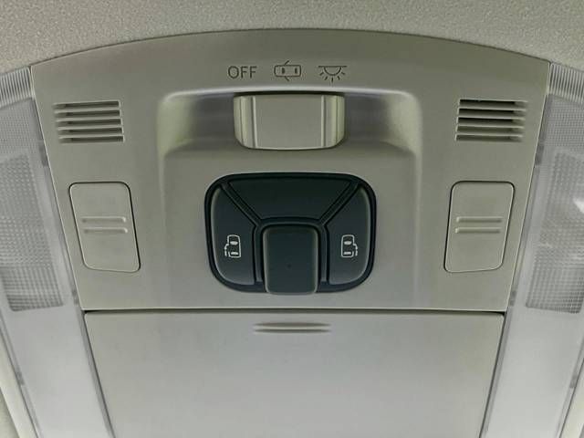 Toyota VELLFIRE 2012-01 180767-5