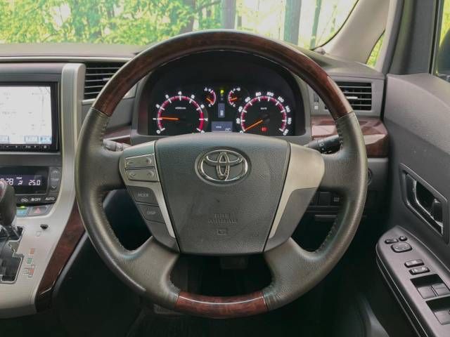 Toyota VELLFIRE 2012-01 180767-8