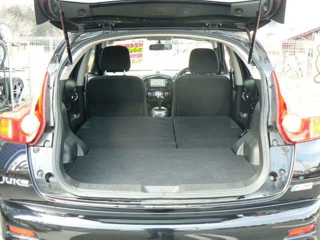 Nissan JUKE 2012-01 1227-3