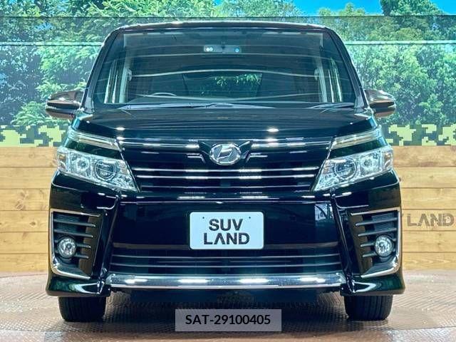 Toyota VOXY 2015-07 370385-14