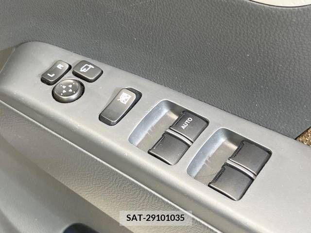 Nissan MOCO 2012-06 324558-6