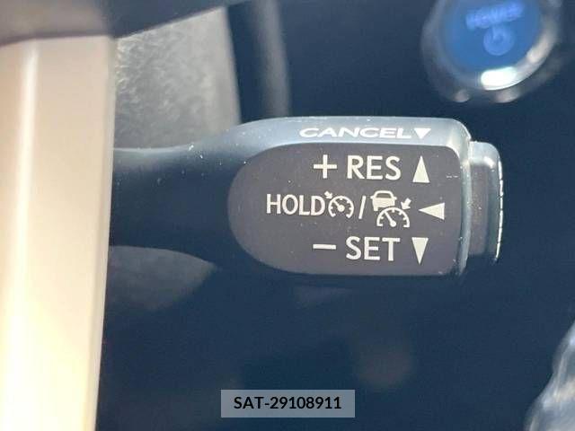 Toyota PRIUS 2017-11 387123-4