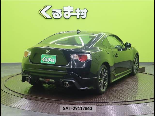 Toyota 86 2014-07 330234-1