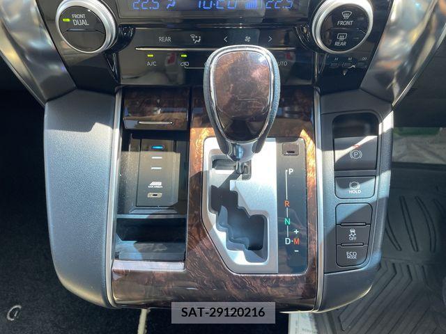 Toyota ALPHARD 2019-07 355482-16