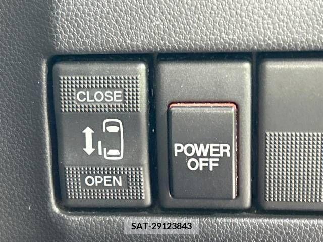 Mazda PREMACY 2013-07 301491-4