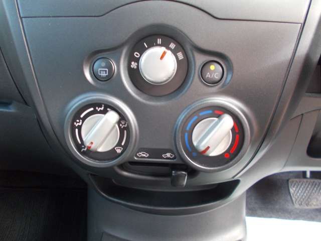 Nissan NOTE 2017-09 11501-5
