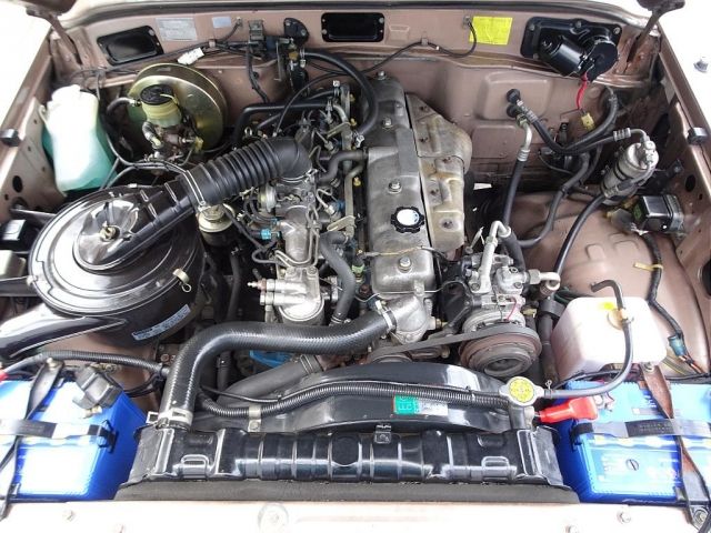 Toyota LAND CRUISER 1985-01 25186-11