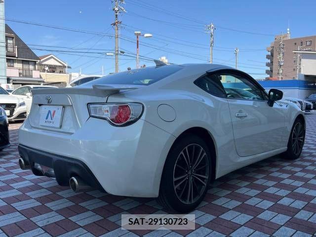 Toyota 86 2013-11 211462-17