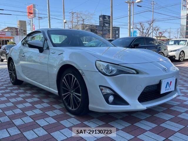 Toyota 86 2013-11 211462-16