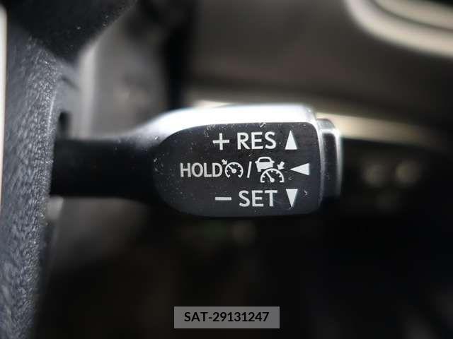 Toyota PRIUS 2018-12 216935-19