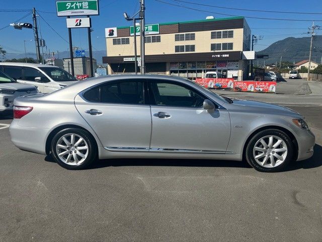 Lexus LS 2007-01 10595-4