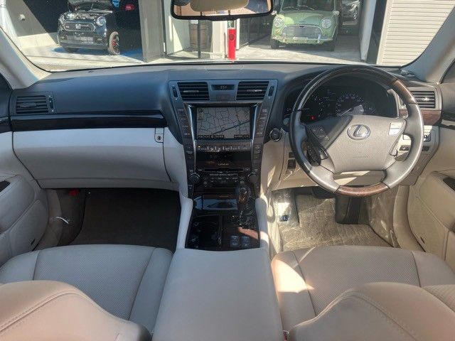 Lexus LS 2007-01 10595-10