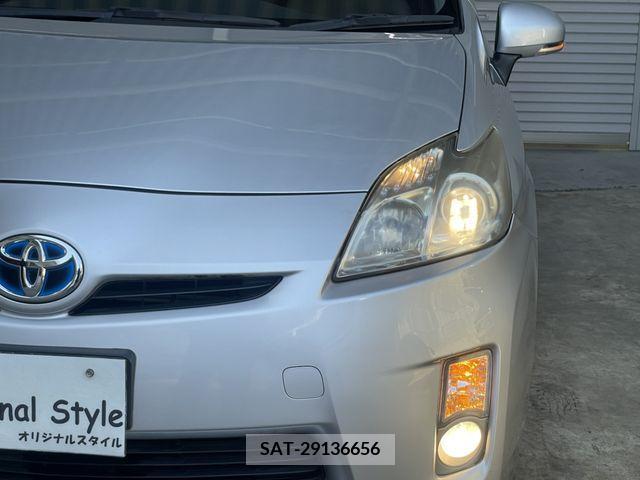 Toyota PRIUS 2010-02 373935-3