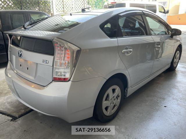 Toyota PRIUS 2010-02 373935-9