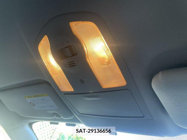 Toyota PRIUS 2010-02 373935-29