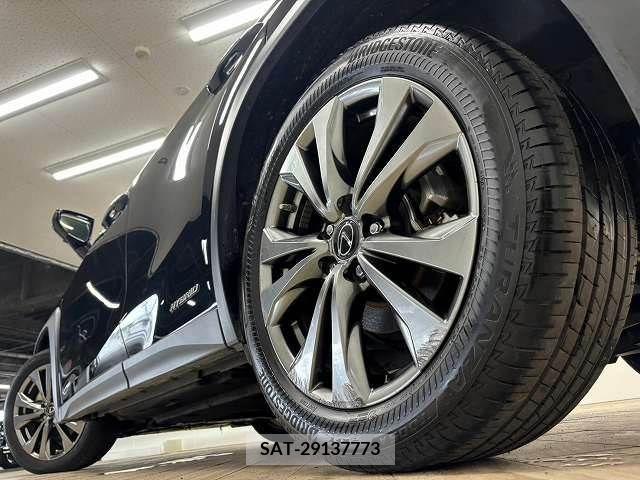 Lexus UX 2019-03 354235-18
