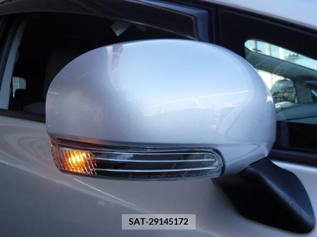Toyota PRIUS ALPHA 2013-08 366741-4