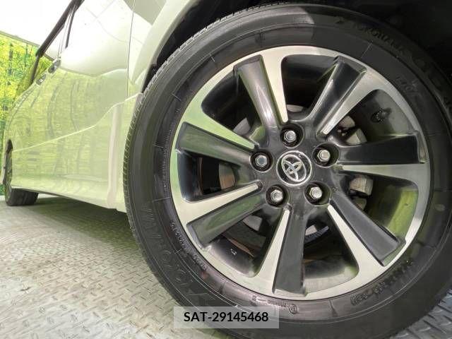 Toyota VOXY 2019-05 211902-14