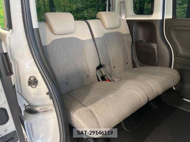 Honda N BOX 2022-04 342586-9