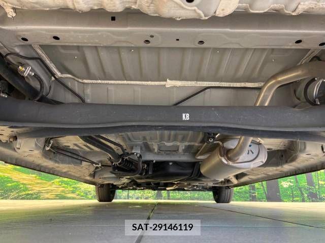 Honda N BOX 2022-04 342586-19