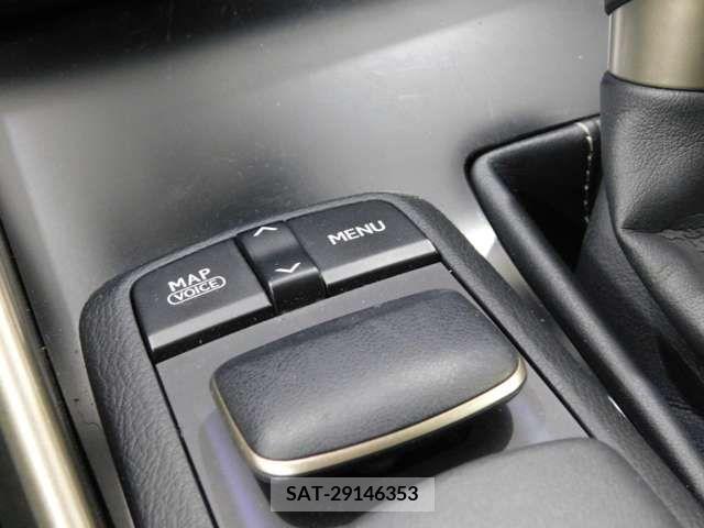 Lexus IS 2013-06 354078-12