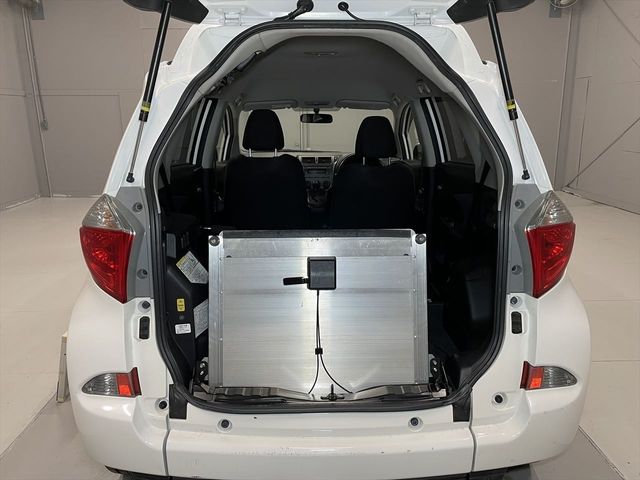 Toyota RACTIS 2011-07 13959-5