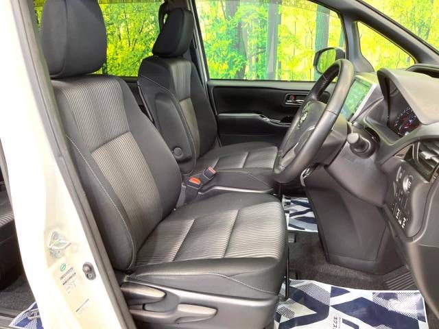 Toyota VOXY 2018-03 21091-11