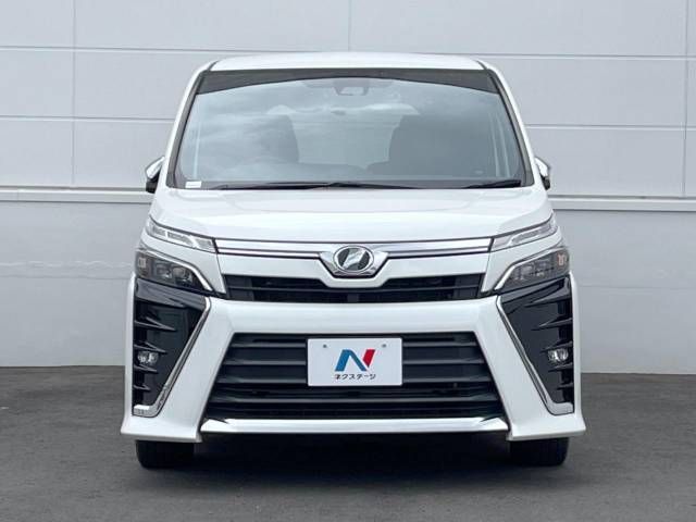 Toyota VOXY 2018-03 21091-17