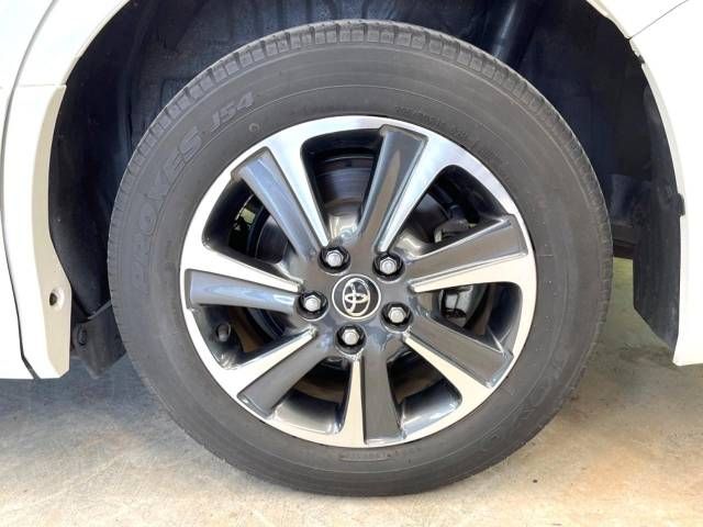 Toyota VOXY 2018-03 21091-16