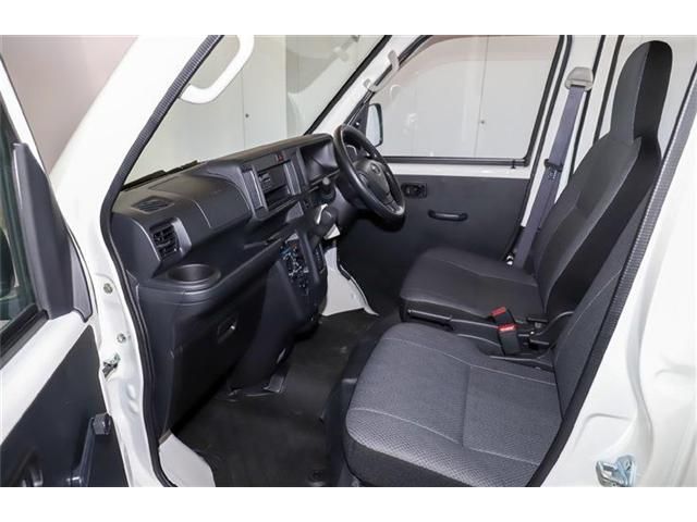Daihatsu HIJET CARGO 2018-04 17228-15