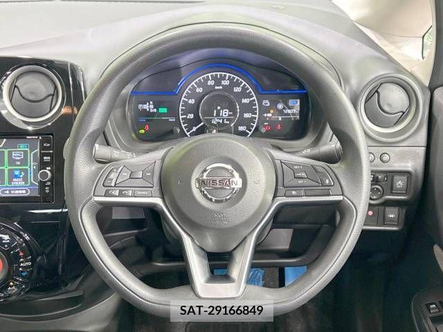 Nissan NOTE 2018-06 305410-11